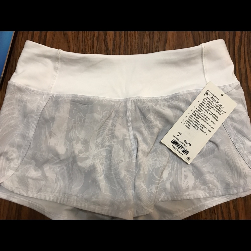 New Lulu Lemon Run Times Short II Size 4